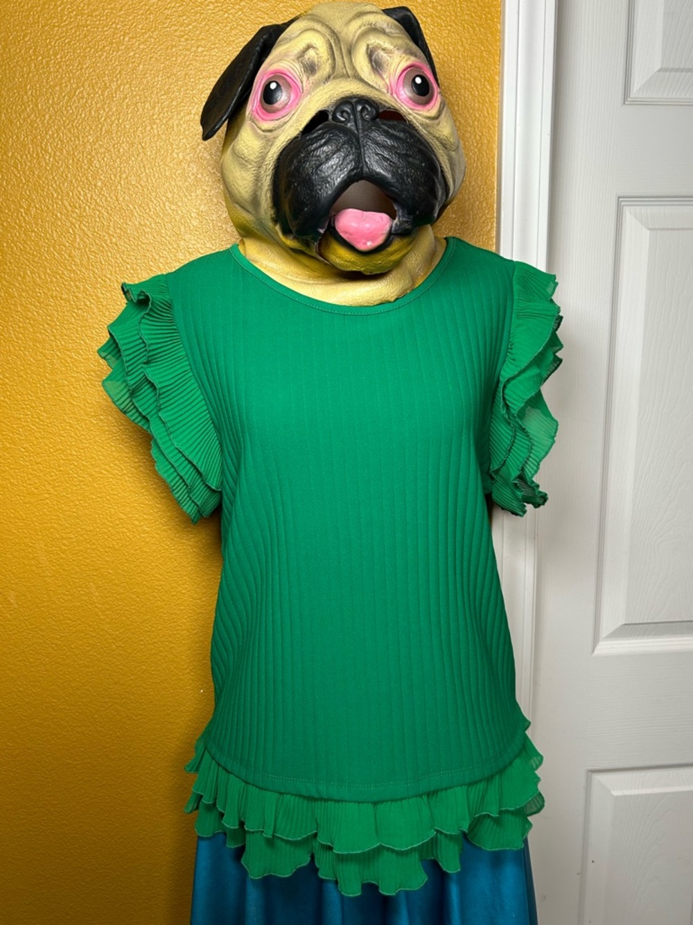 Cutesy, MARC NEW YORK, ANDREW MARC ruffle top!!